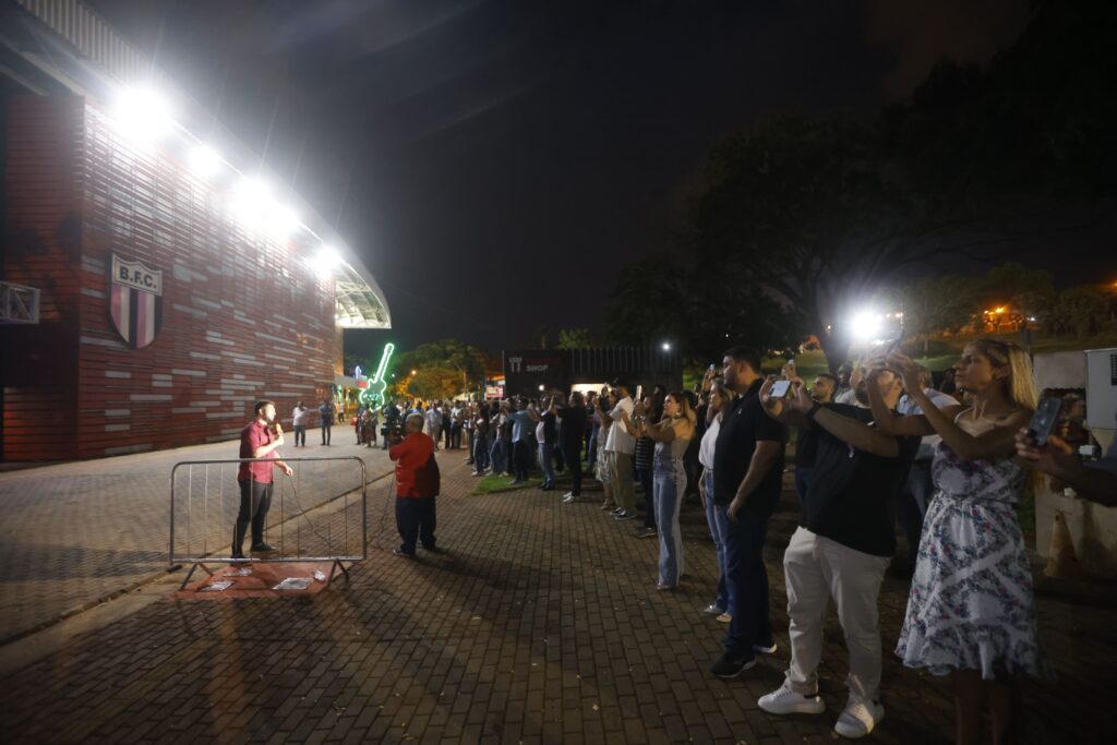 Anúncio Arena Nicnet | Credito: Rafael Cautella